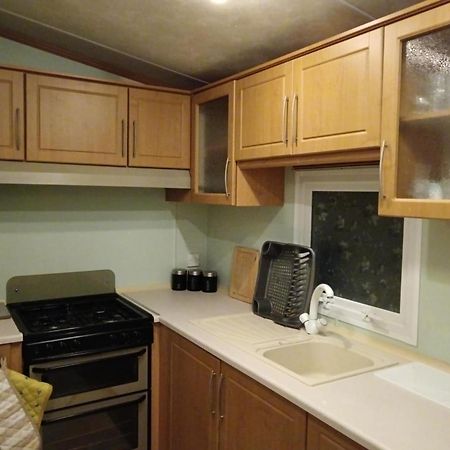 Lovely 3 Bedroom 8 Berth Caravan In Ріл Екстер'єр фото